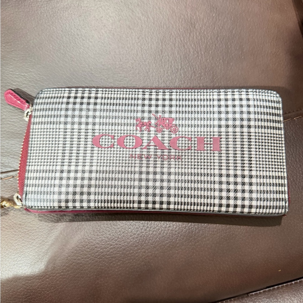 COACH Peyton Glen Plaid Accordion Zip Around Wallet